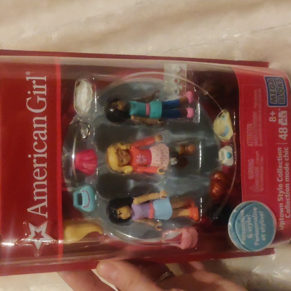 American Girl Mega blocks Uptown Style Collection 48 Pieces - Picture 4 of 6